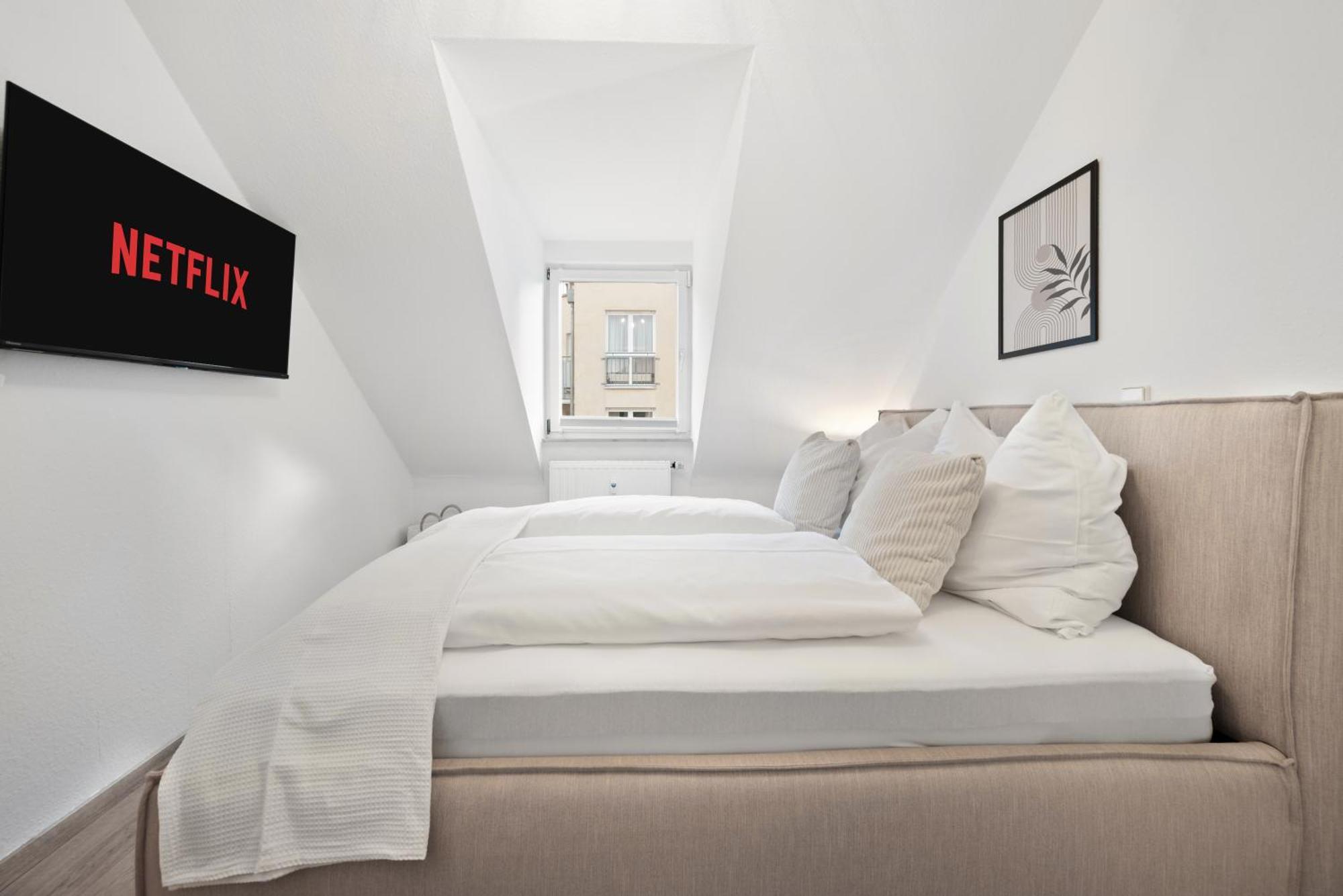 Malu Rooms - Im Stadtzentrum, Smarttv, Netflix, 24H Checkin Ludwigsburg Ngoại thất bức ảnh